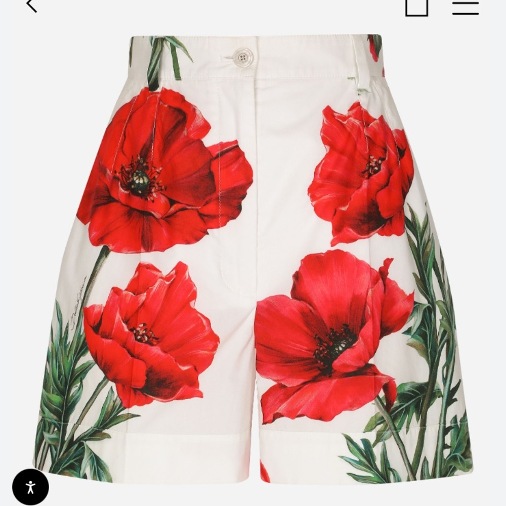 *SOLD*Dolce & Gabbana poppy shorts IT 44